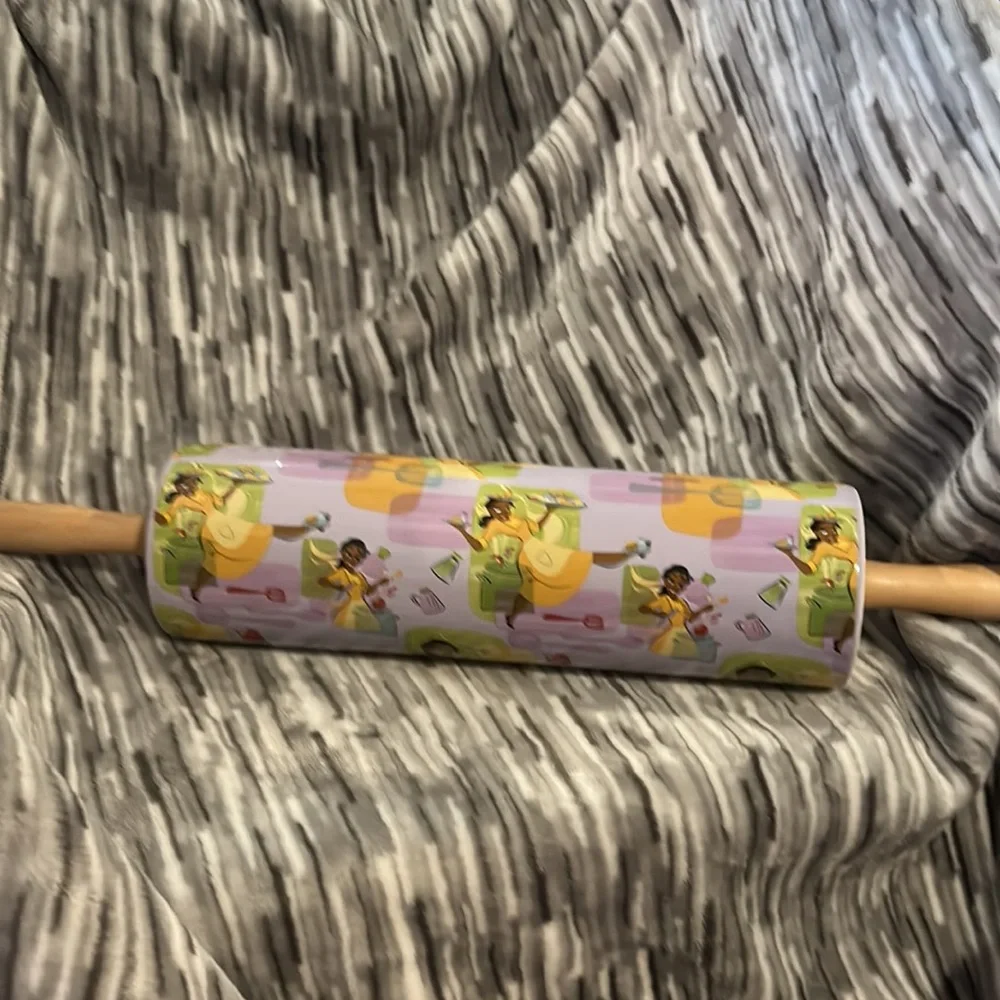 Disney, Tiana from the Princess and the frog wood and ceramic large, rolling pin